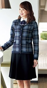 en joie(アンジョア) 51412 美しいシルエットに快適な着心地のフレアースカート 無地 93-51412