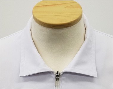 襟を折って着用も可能