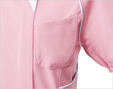 小物が収納できる左胸ポケット