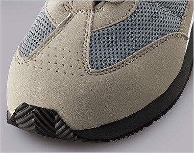 つま先部分 穴アキ鋼製先芯