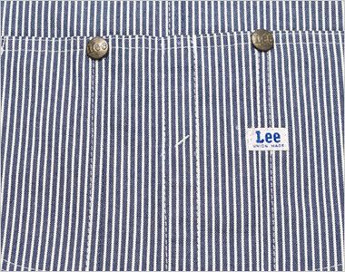 LWU39002 Lee オーバーオール(男女兼用) 中心に仕切りがあるLeeの特徴的な胸ポケット